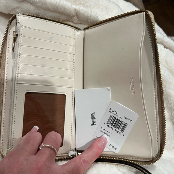 COACH Wallet NWT - Picture 3 of 8